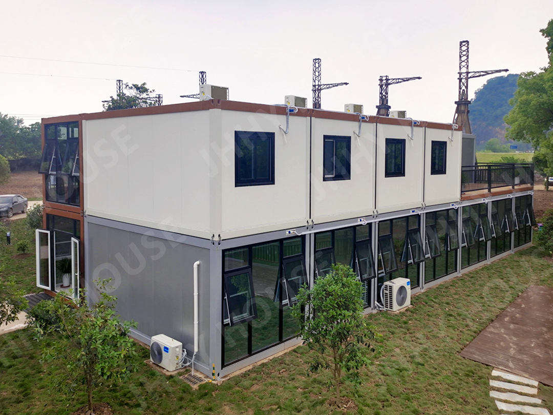 Projet de ligne de transport d'électricité à courant continu à très haute tension Baihetan–Jiangsu ±800 kV (66 unités)